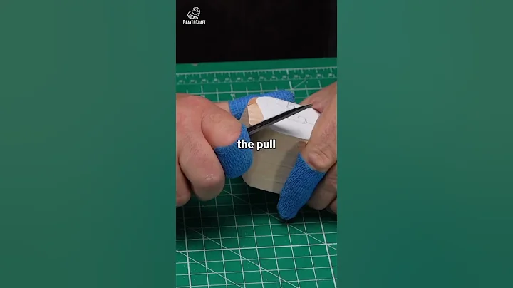 Which whittling techniques do you rely on the most? 🌿#Whittling #WoodCarving #BeaverCraftTools