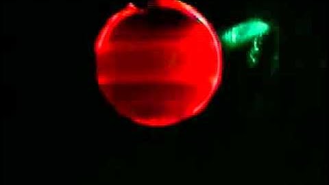 whispering gallery mode in growing drop