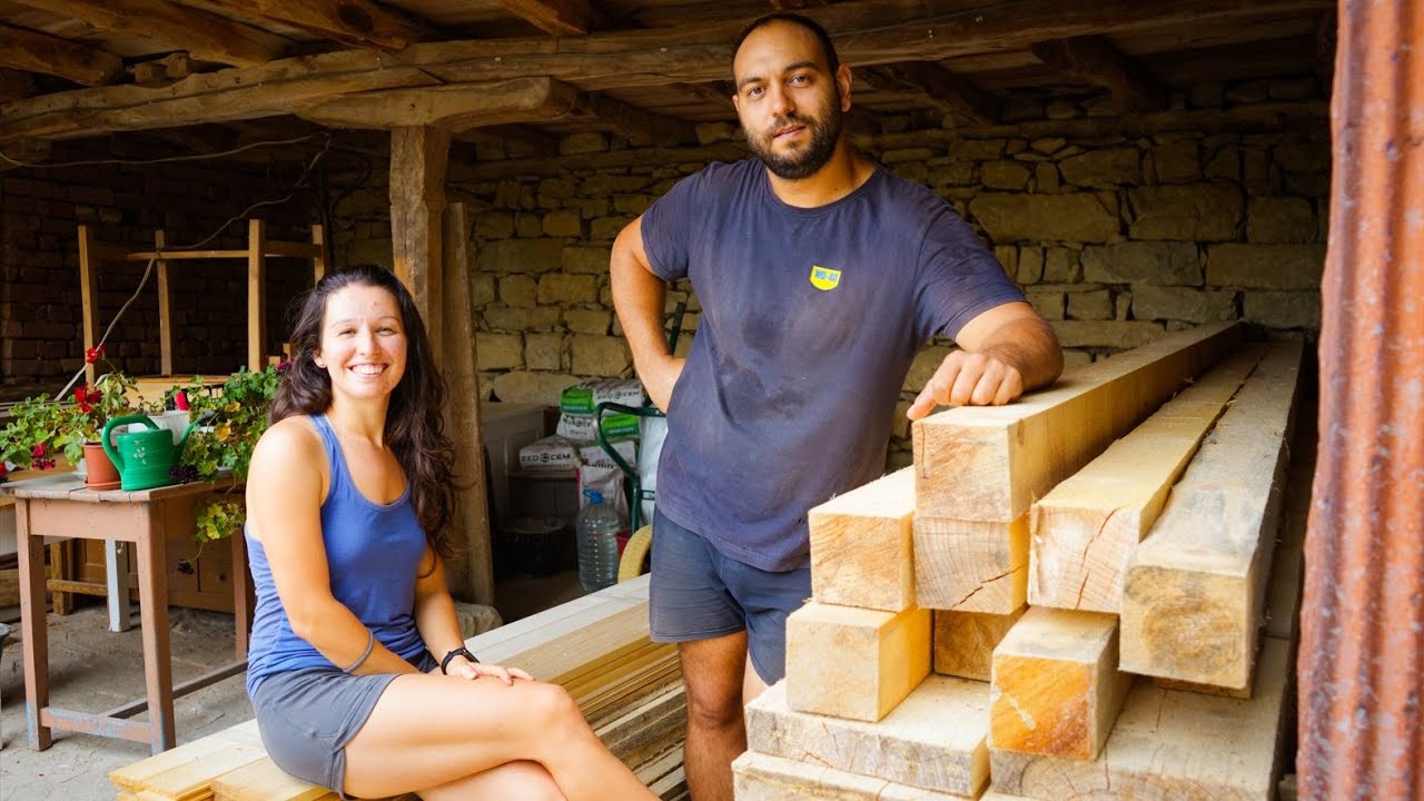 ЖИВОТ НА СЕЛО: Ремонти, зимнина + МАТЕРИАЛИТЕ за навеса са ТУК  🥳 |Ремонт на стара къща | Boho Soulz