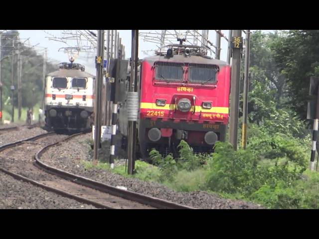 RARE PARALLEL ACTION: Ex.WAP 6 COALFIELD GIVES VICTORY TONE OVERTAKING WAP  7 HOWRAH RAJDHANI - YouTube