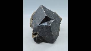 Cassiterite twin from Australia – miniature