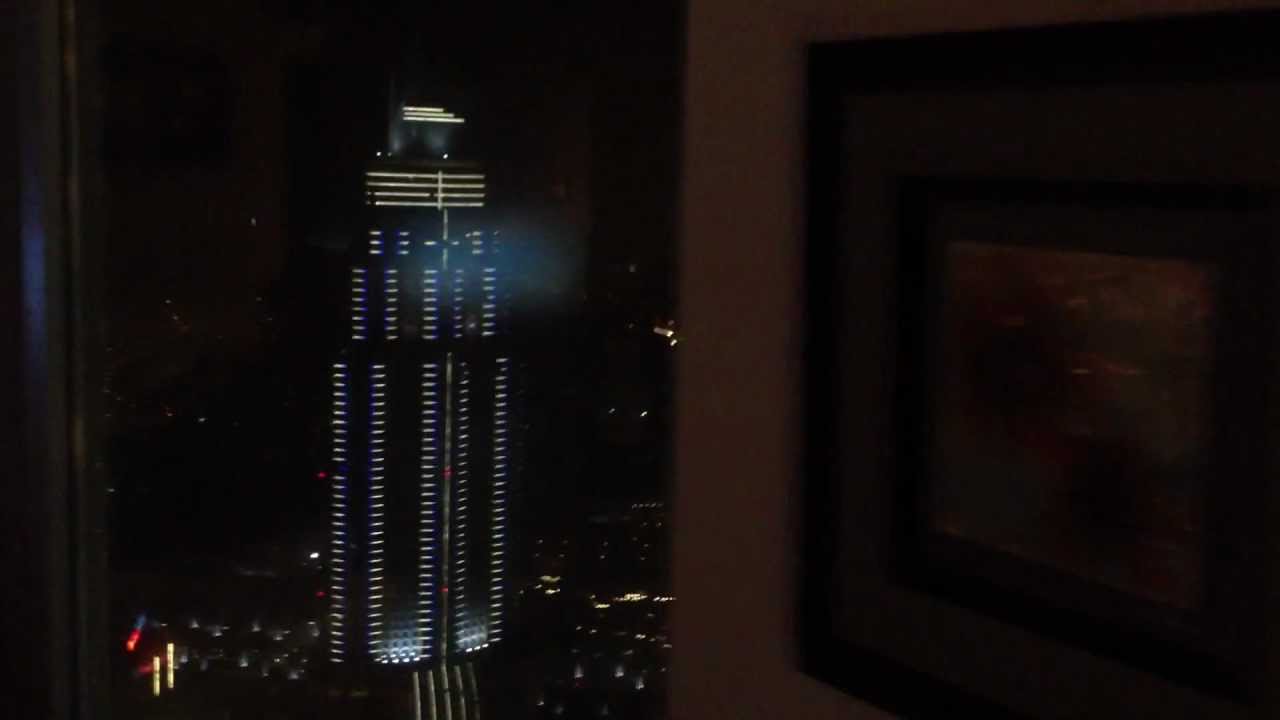 Inside Burj Khalifa During Thunderstorm Swaying Making Noise Like A Ship Calmly Sailing The Seas.