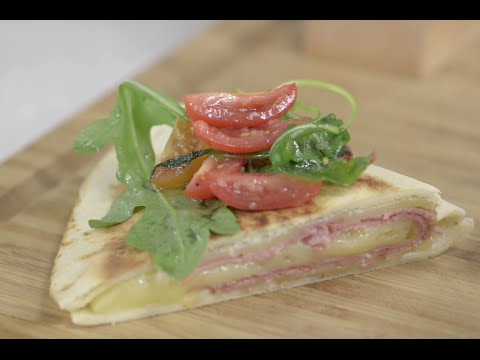 Reteta - Quesadilla, un altfel de sandvis | Bucataras TV