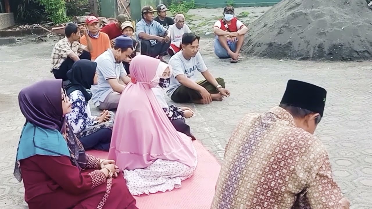 Prosesi Peletakan Batu Pertama Lantai 2 (Dua) MI Bojongjati