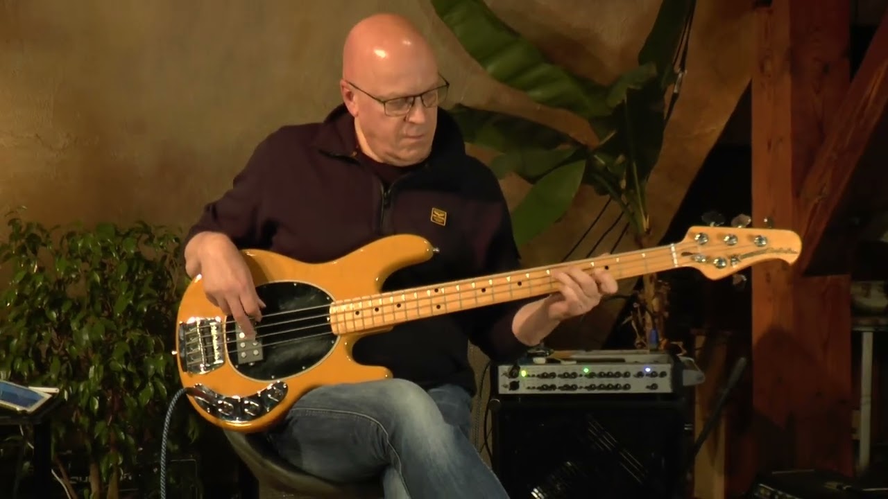 Musicman Stingray Old Smoothie from 2017 presented by Detlef