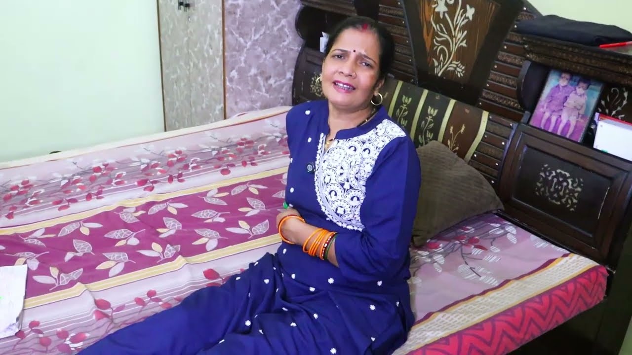 Bharatiya Maa Aur Puraane Samaan se Pyaar 😂 |  A Short Comedy Video | FT. Barkha Tiwari official