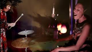 Julia Othmer feat. Lunatraktors - As I Lay Dying