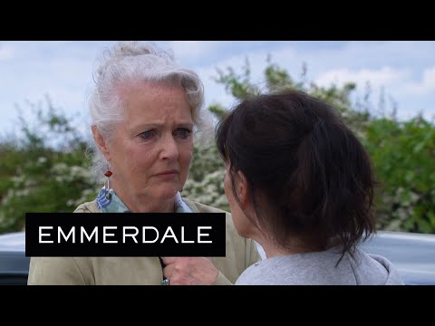 Emmerdale - Faye Blackmails Mary With A Naked Photo