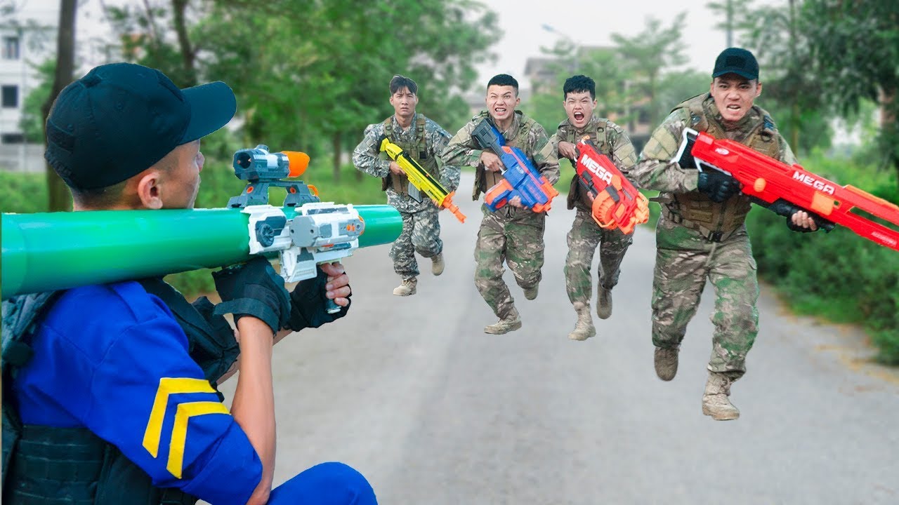 Battle Nerf War: Rocketman Nerf Guns Robber Group FORTNITE ...