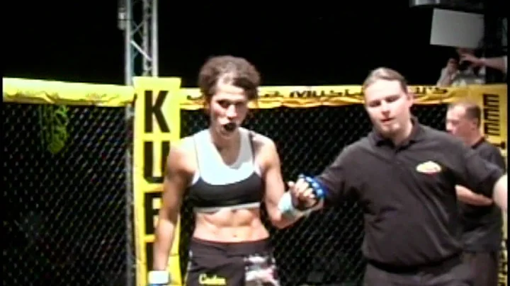 Jami McKenney vs Larissa Murphy.