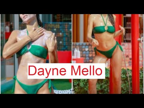 DOCCIA molto SEXY DAYANE Mello e GIULIA Salemi GFVIP5