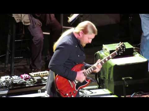 Gregg Allman Tribute ~ Warren Haynes & Derek Trucks ~ End Of The Line