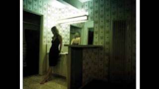 Miniatura del video "My Sleep Pattern Changed - The Early November"