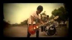 Ankgra band -Separuh hati  - Durasi: 4:45. 