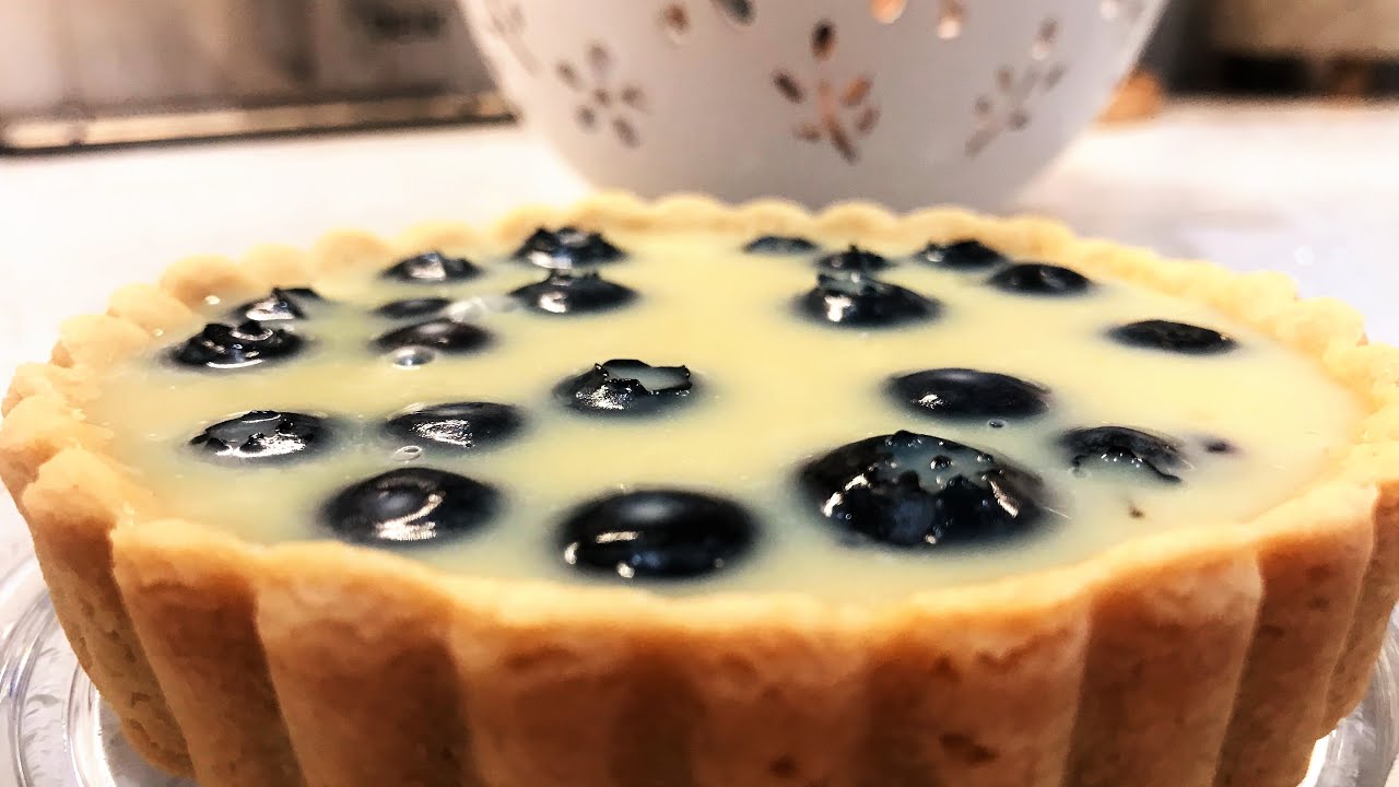 Tarta de Chocolate Blanco Con Moras Del Bosque!!! Deliciosamente cremosa y difícil de resistírsele.