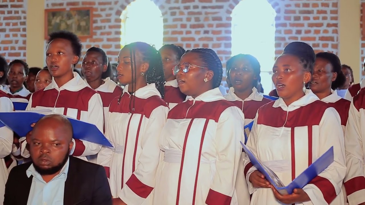 IBIGWI BY RUZIGAMANZI Robert B. Performed  BY CHORALE BETHANIE ( TYAZO CATHOLIC  PARISH)