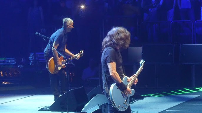 Foo Fighters hold first 100 percent capacity concert at Madison Square  Garden in 460 days - ABC7 New York