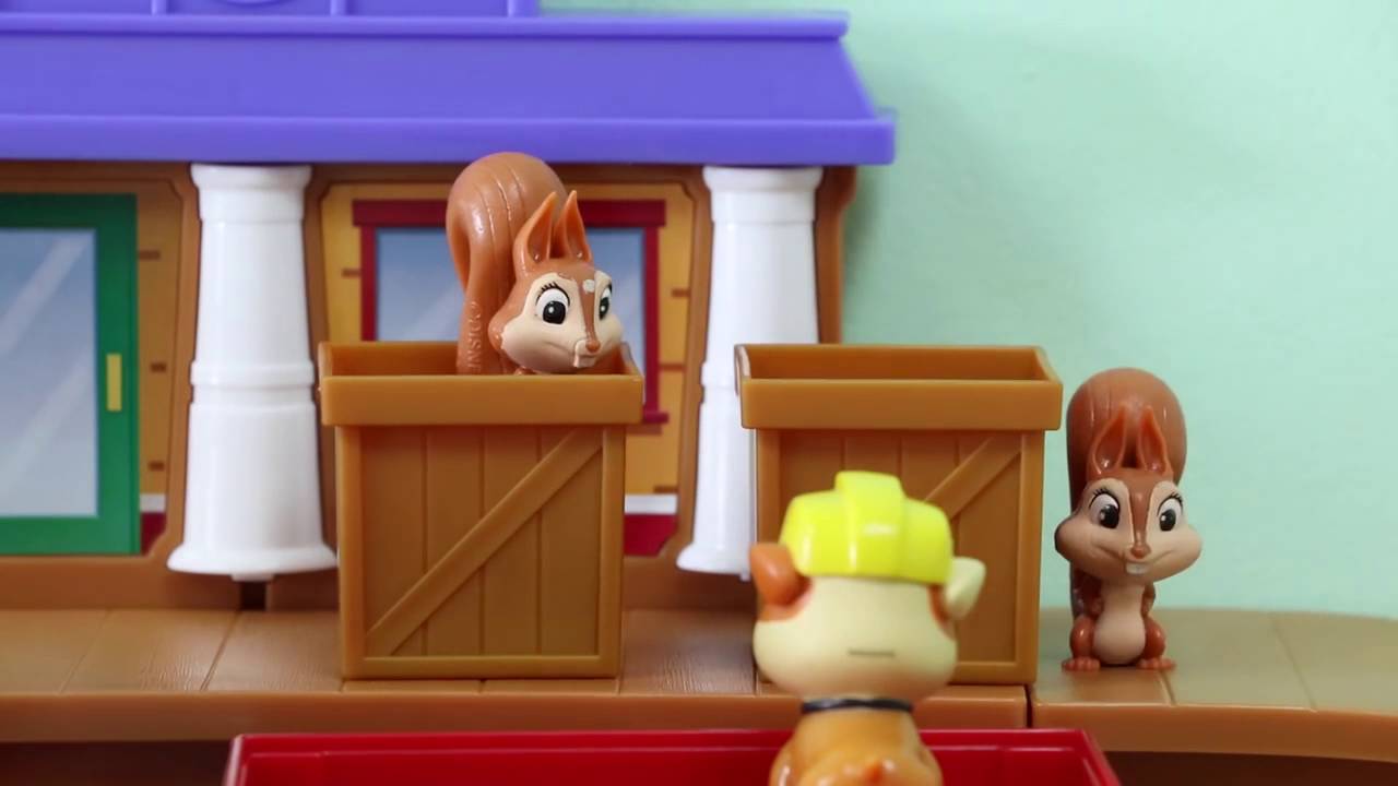 PAW PATROL Roll Patrol Adventure Bay Railway Train Playset & Disney FashEms Surprise Toys!