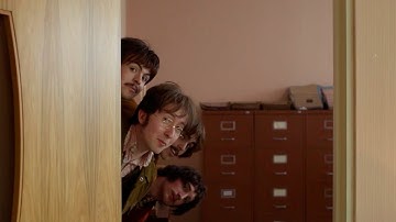 「ザ・ビートルズ」を支えたマネージャーの人生に迫る　映画『ブライアン・エプスタイン　世界最高のバンドを育てた男』本編映像