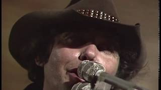 Bobby Bare's impression of Johnny Cash ('Folsom Prison Blues')