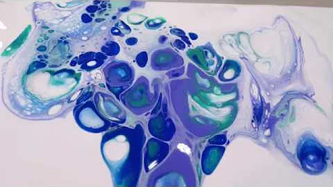 How long does a paint pour take to dry?
