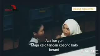 Apa loe Yun Maju.. tangan kosong kalo berani!