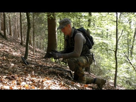 Видео: Старые кресты на лесной тропе...120.