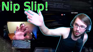 My girlfriend nipslips right after Alinity!