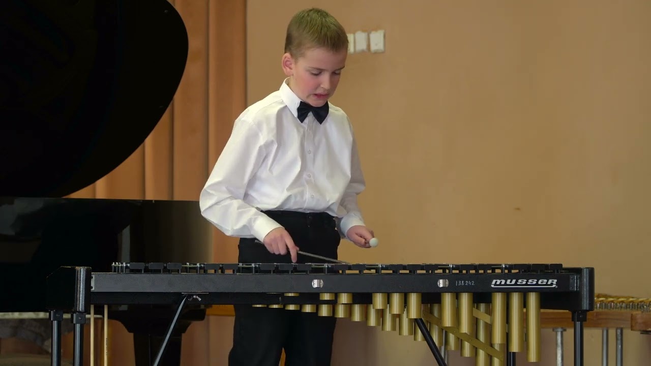 Богдан. Экзамен по классу ударных. 2й класс.