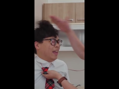 喜劇演員被打巴掌｜賀瓏 Hello #Shorts