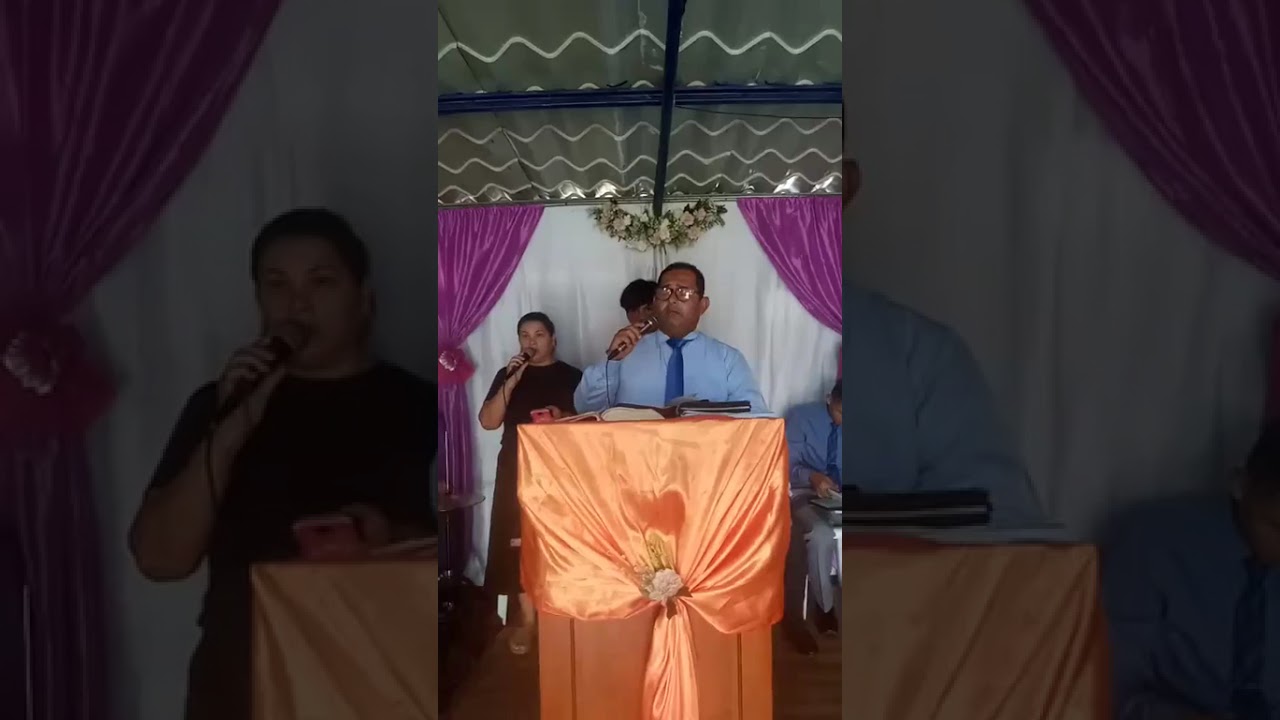 Culto dirigido por los caballeros 