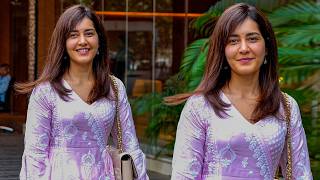 Raashii Khanna Spotted In Andheri West Today Fans Go Crazy At Collective Artists Office