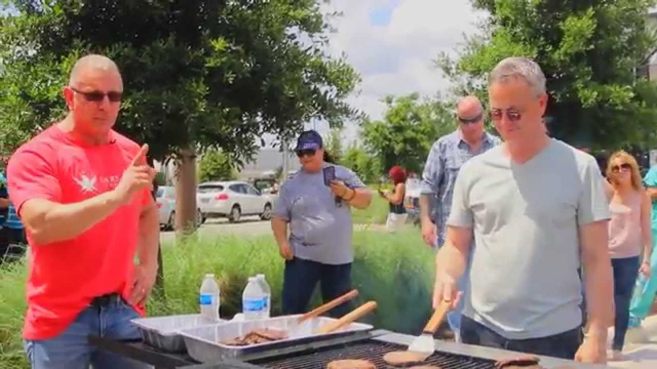 Gary Sinise Attempts the Robert Irvine Burger Flip Challenge
