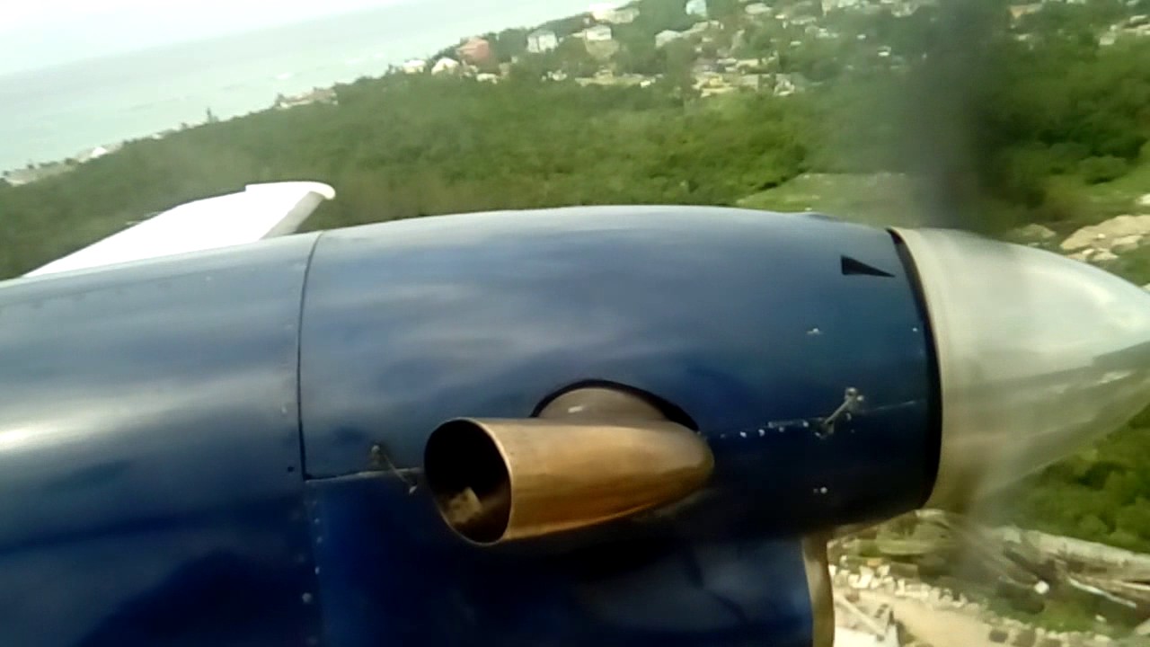 Pineapple Air Beechcraft 1900C Landing in Nassau YouTube