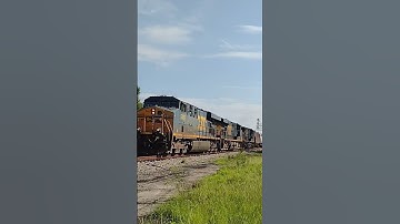 ES40DC duo lead loaded ethanol #csx_trains #train #csx #railway