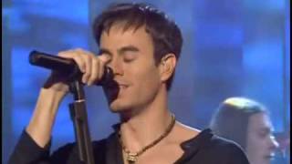 (HQ)Enrique Iglesias Escape ( Live Parkinson 2002 ). Resimi