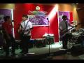 Sen. Bongbong Marcos - Jamming with Bloomfields (23 April 2010)