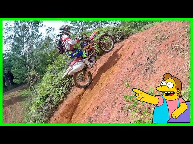 TRILHA DE MOTO NO MORRO DO TAMBORETE 🎥 KTM E CRF DANDO TRABALHO