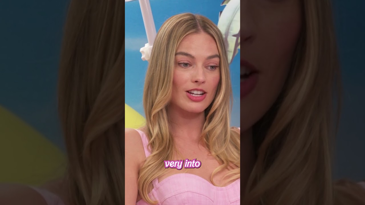 WHAT are Margot Robbie's favourite books?! #barbie