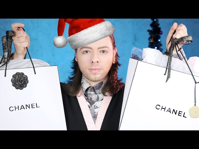 YOU WON'T BELIEVE WHAT CHANEL SENT ME FOR CHRISTMAS ! 