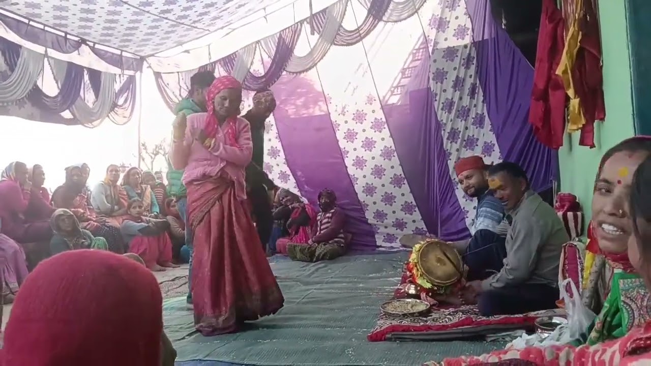 आज से हमारे गांव में देवता नाचना हो गई शुरू 🙏🙏