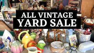 GARAGE SALE SHOP WITH ME AND HAUL! | THRIFT WITH ME! | Vintage, Farmhouse, Cottagecore Home Decor