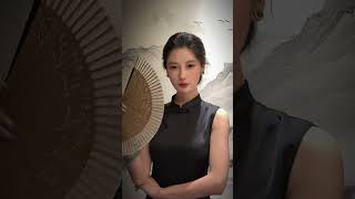 This Black Cheongsam Is Elegant And Beautiful