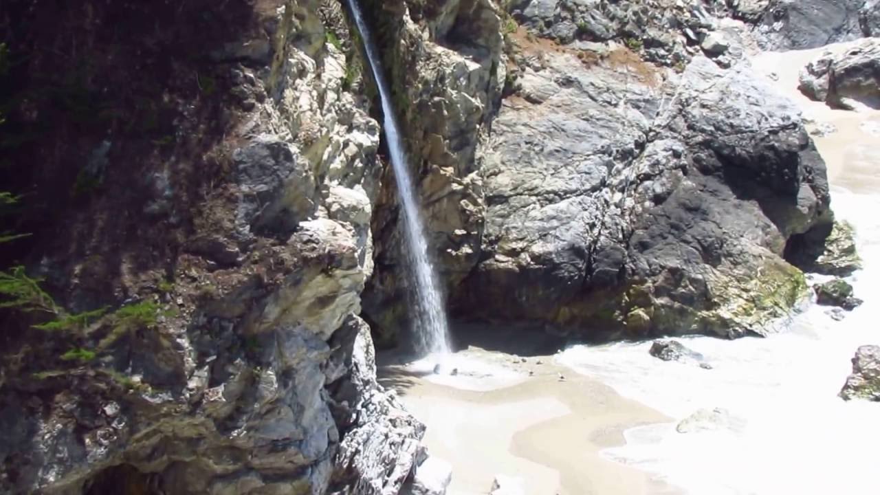 McWay Waterfall at Julia Pfeiffer Burns State Park