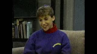 Molloy - S1E2 "Surprise" - Staring Mayim Bialik, Jennifer Aniston (Fox Sitcom - 1990)
