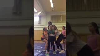 FFCA NMS CHEER SLO-MO TOE-TOUCH BASKET