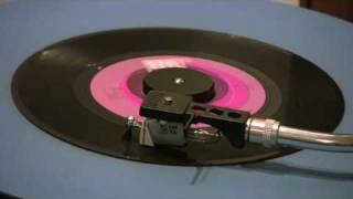 Video thumbnail of "Jimmy Ruffin - What Becomes Of The Broken Hearted - 45 RPM Original Mono Mix"