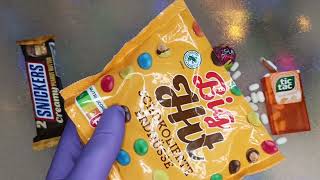 Delicious ASMR Candyland Chocolate covered peanuts, snickers tik tak 32