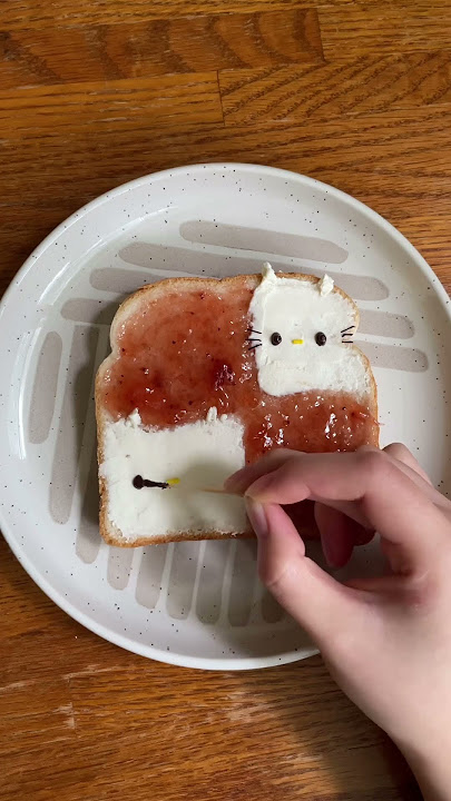 Hello kitty cream cheese and jam bread #hellokitty #creamcheese #jam #bread