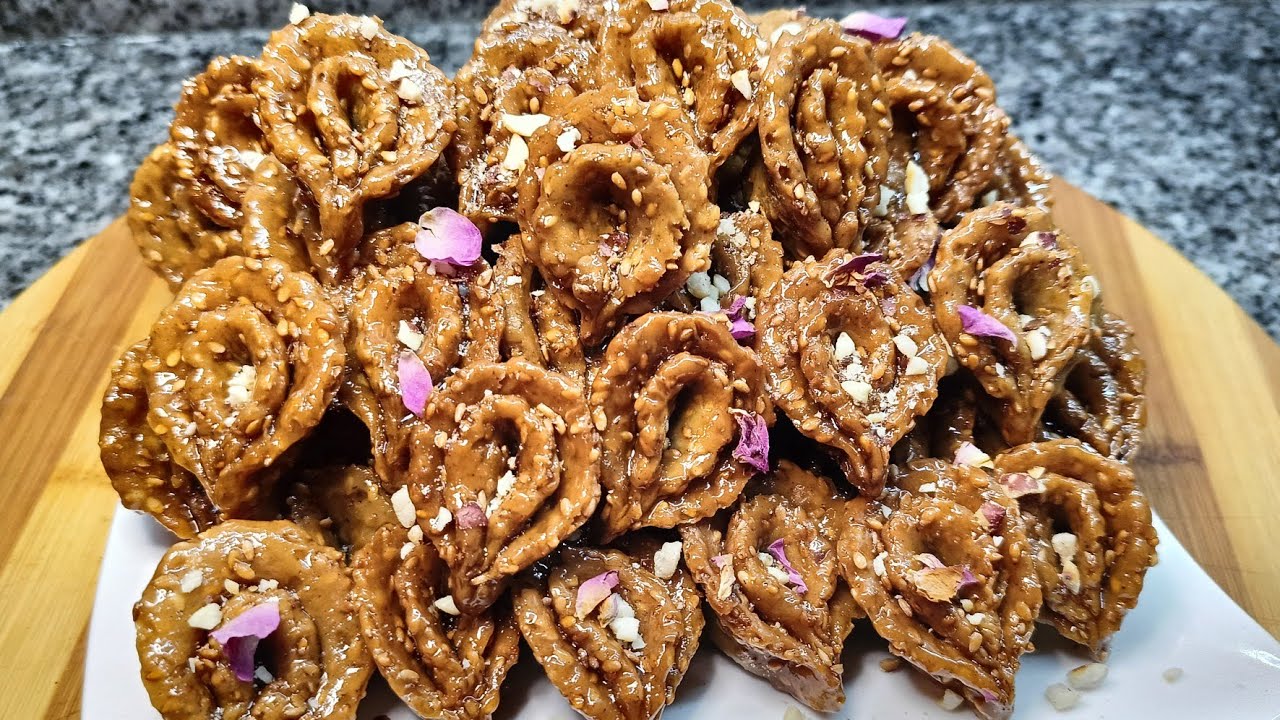 معسلات رمضان بليغات بالزنجلان محبوبة الجماهير مقرمشة ولذيذ جدا بشكل راقي و كمية وفيرة